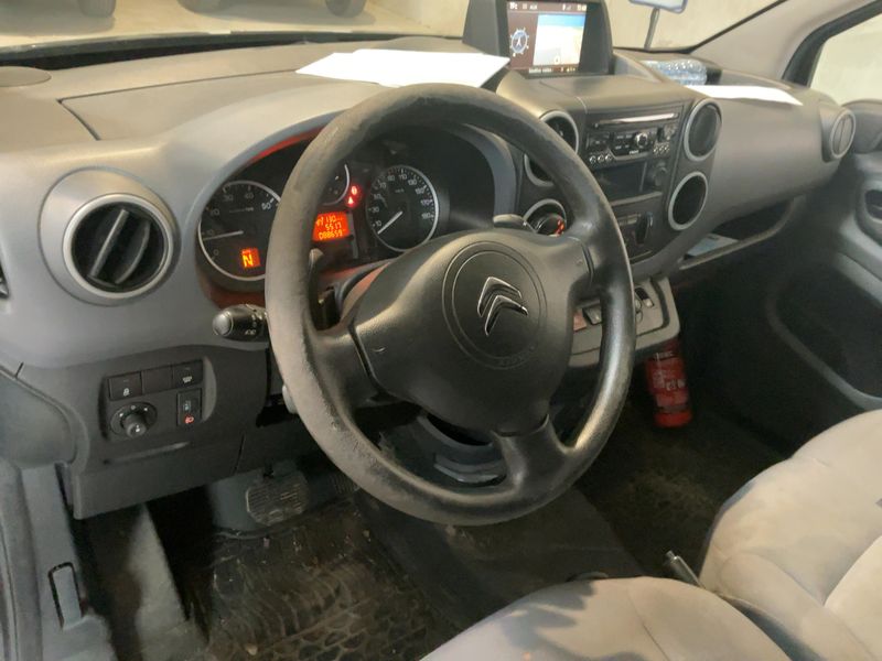 Citroen Berlingo 1.6 e-HDi Niveau B L1 2015 – снимка 17