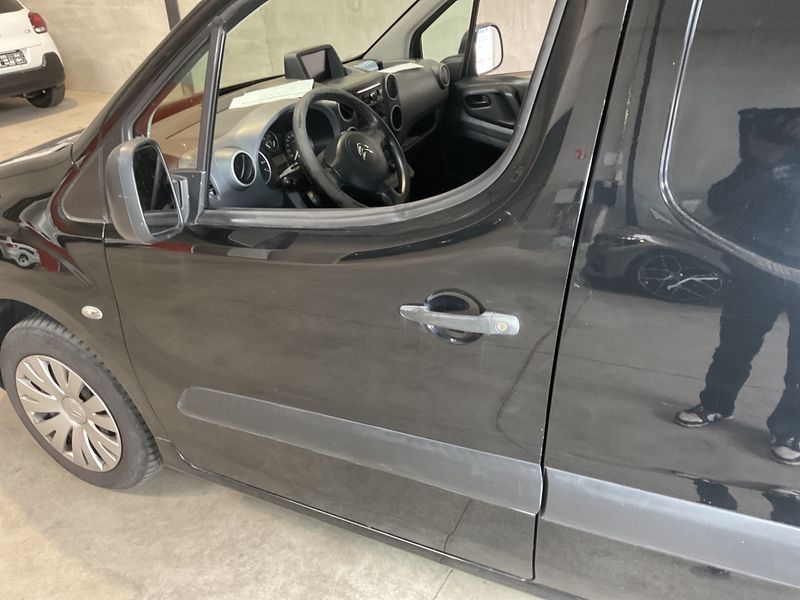 Citroen Berlingo 1.6 e-HDi Niveau B L1 2015 – снимка 24