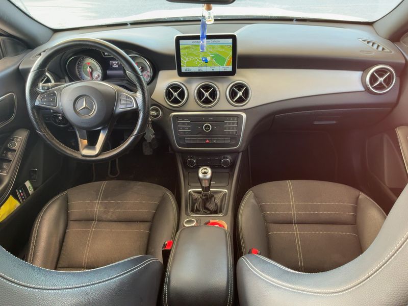 Mercedes-Benz CLA-Klasse CLA 200 d Urban — zdjęcie 12