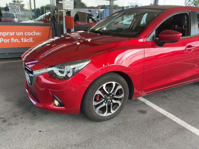 Mazda 2 1.5 Diesel Luxury — zdjęcie 2