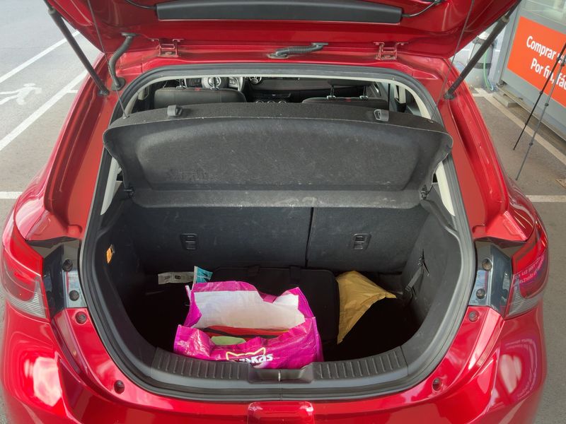 Mazda 2 1.5 Diesel Luxury — zdjęcie 10