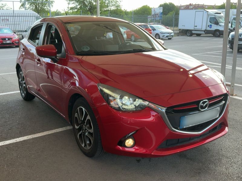 Mazda 2 1.5 Diesel Luxury — zdjęcie 8