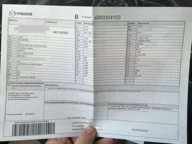Mazda 2 1.5 Diesel Luxury — zdjęcie 16