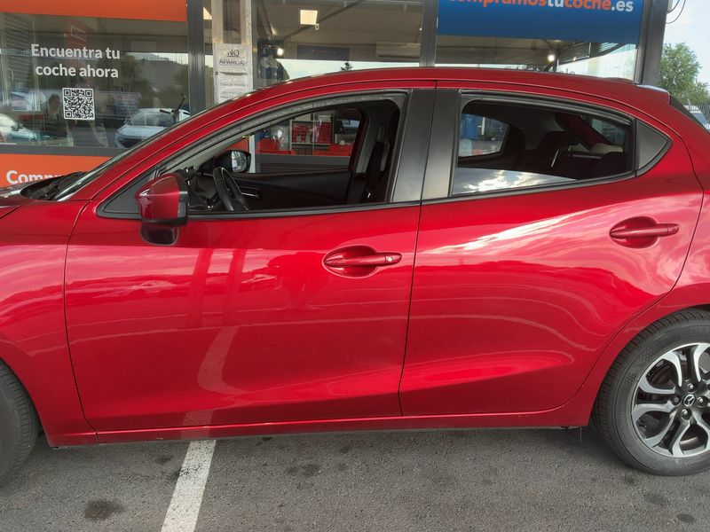 Mazda 2 1.5 Diesel Luxury — zdjęcie 4