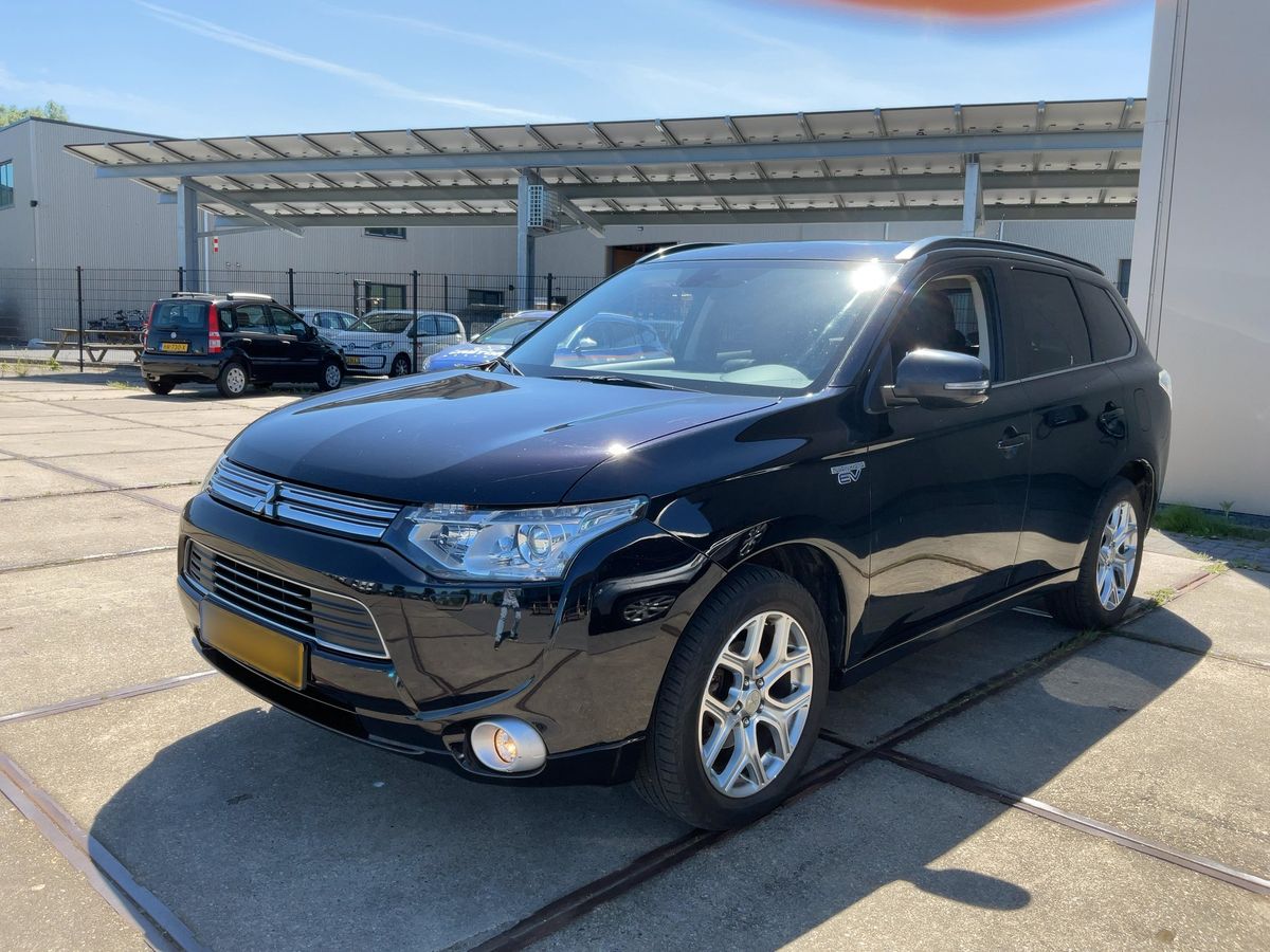 Mitsubishi Outlander 2014