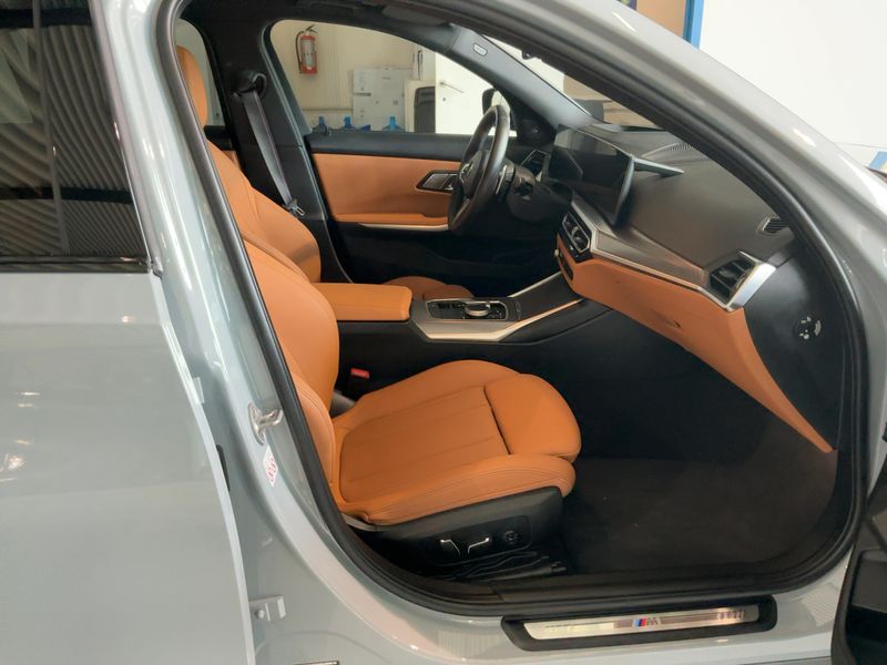 BMW 3er 318i M Sport — zdjęcie 11