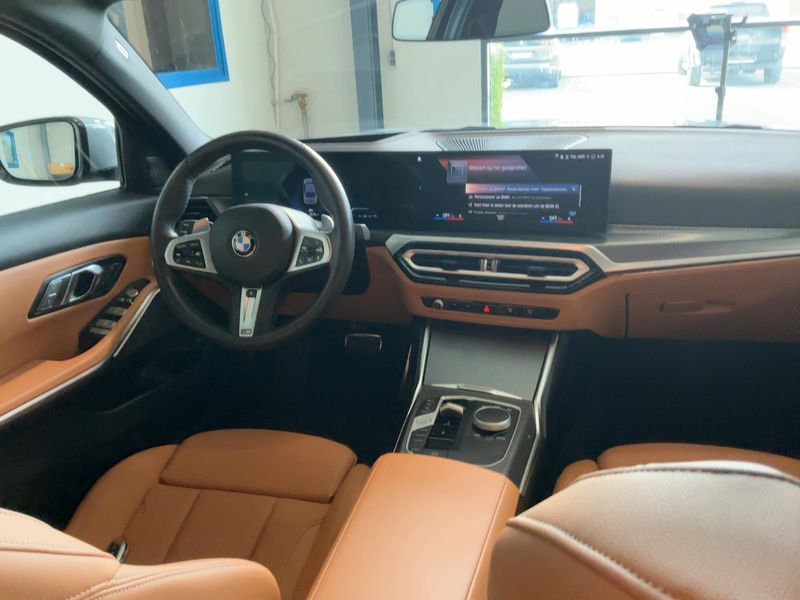 BMW 3er 318i M Sport — zdjęcie 12
