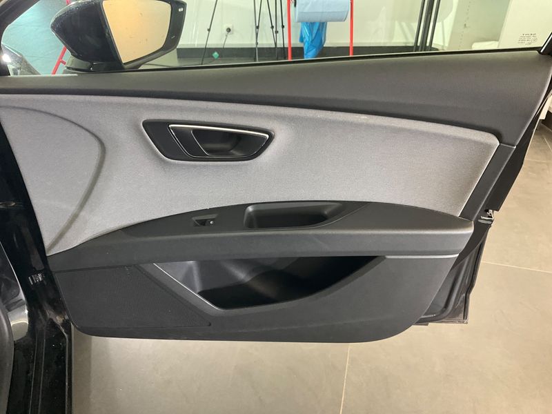 Seat Leon 1.6 TDI Style 2018 – снимка 31