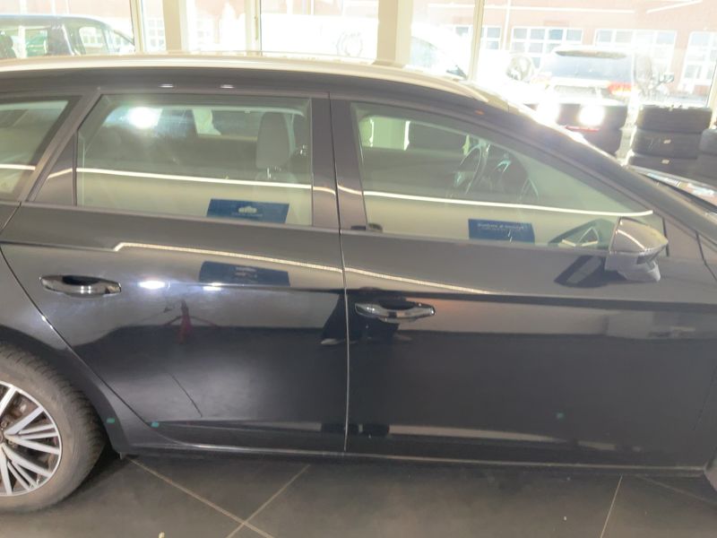 Seat Leon 1.6 TDI Style 2018 – снимка 10