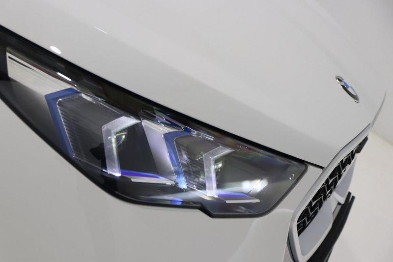 BMW X2 sDrive 18d M Sport — zdjęcie 21