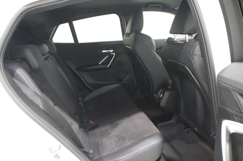 BMW X2 sDrive 18d M Sport — zdjęcie 14