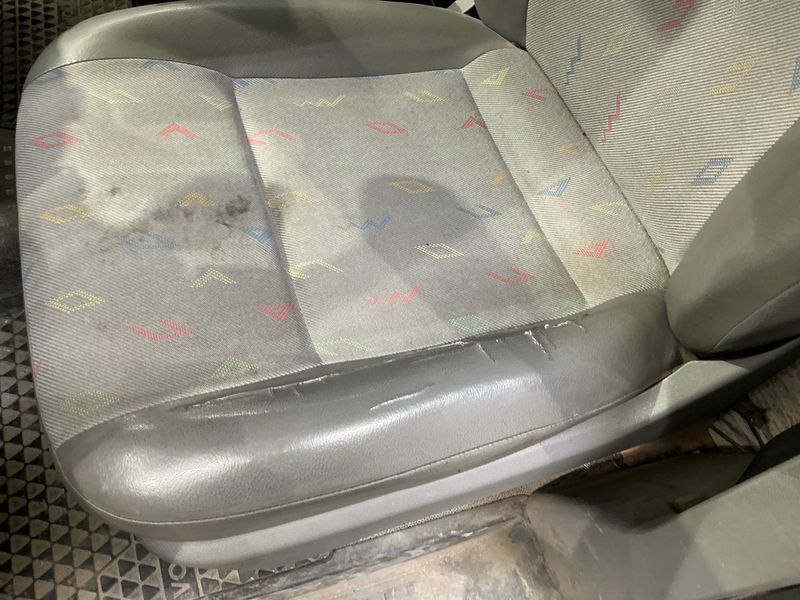 Volkswagen T5 Kombi 1.9 TDI lang 2008 – снимка 41