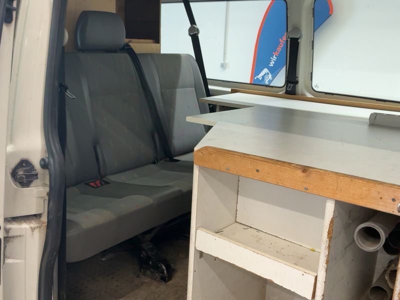 Volkswagen T5 Kombi 1.9 TDI lang 2008 – снимка 19