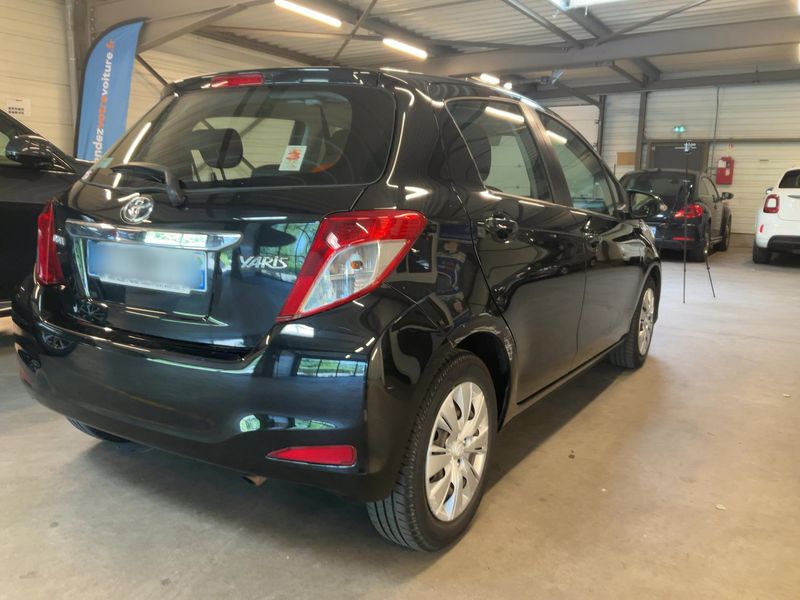Toyota Yaris 1.4 D-4D Dynamic — zdjęcie 6