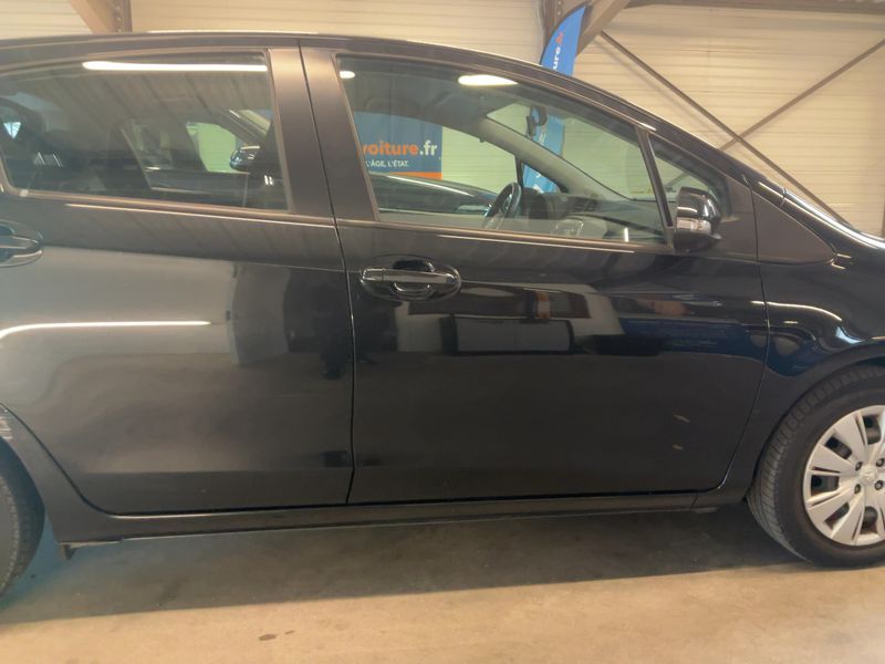 Toyota Yaris 1.4 D-4D Dynamic — zdjęcie 7