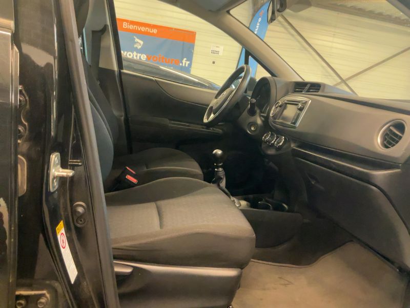 Toyota Yaris 1.4 D-4D Dynamic — zdjęcie 11