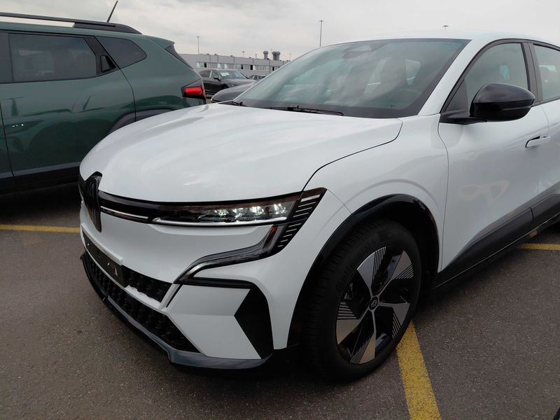 Renault Megane E-Tech electric drive 96 kW Equilibre — zdjęcie 2
