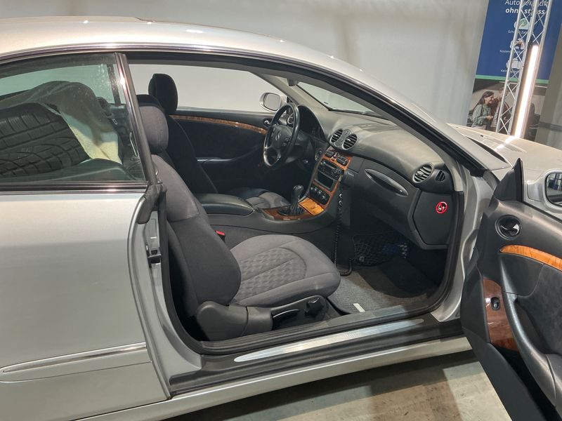 Mercedes-Benz CLK-Klasse CLK 240 Elegance 2002 – снимка 3