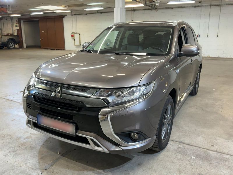 Mitsubishi Outlander 2.4 PHEV Spirit 4WD