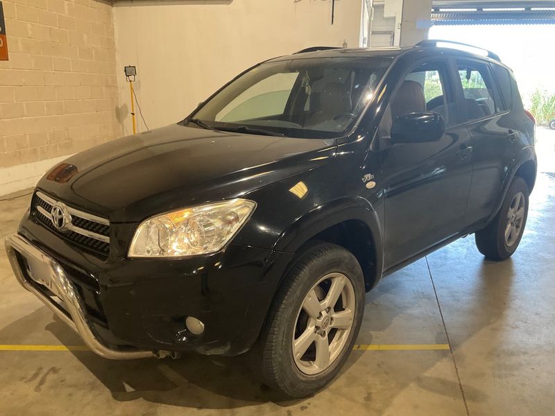 RAV 4 2.2 D-CAT Sol