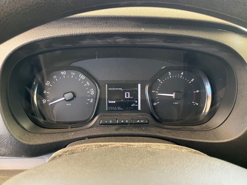 Toyota ProAce Verso 1.5 D-4D L1 Shutle — zdjęcie 13