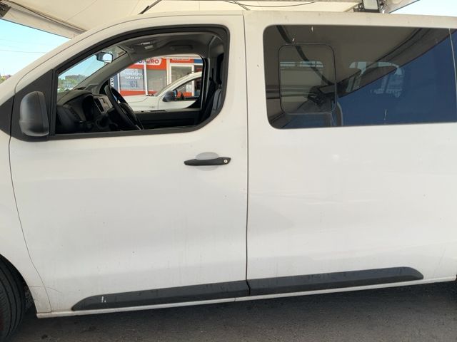 Toyota ProAce Verso 1.5 D-4D L1 Shutle — zdjęcie 4