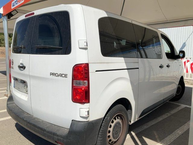 Toyota ProAce Verso 1.5 D-4D L1 Shutle — zdjęcie 6