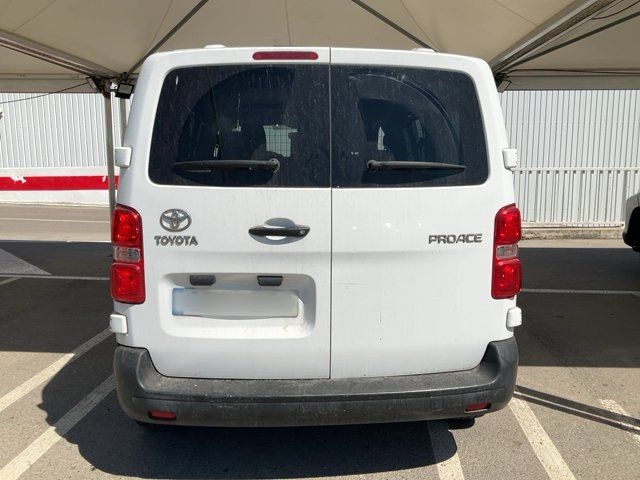 Toyota ProAce Verso 1.5 D-4D L1 Shutle — zdjęcie 5