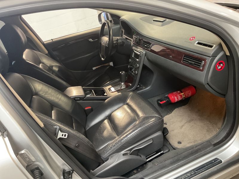 Volvo S80 2.5 T Momentum — zdjęcie 3