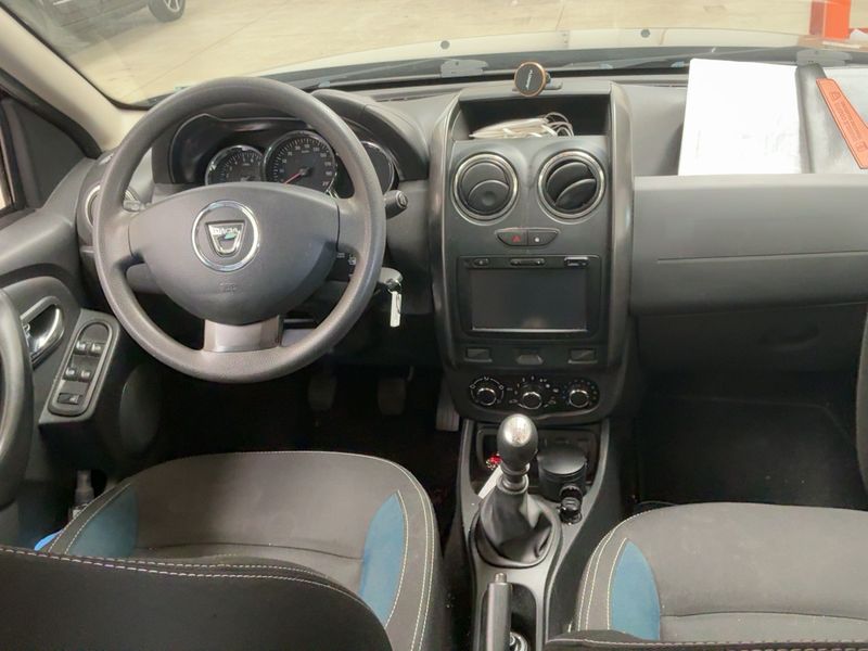 Dacia Duster 1.5 dCi La Gazzetta dello Sport 4x2 2015 – снимка 17