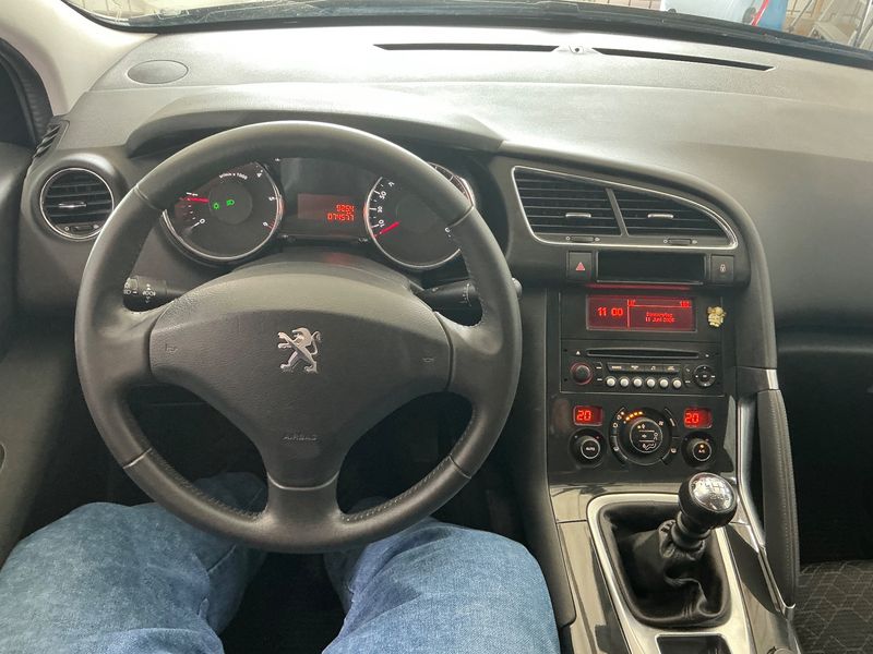 Peugeot 3008 1.6 HDi Active — zdjęcie 12