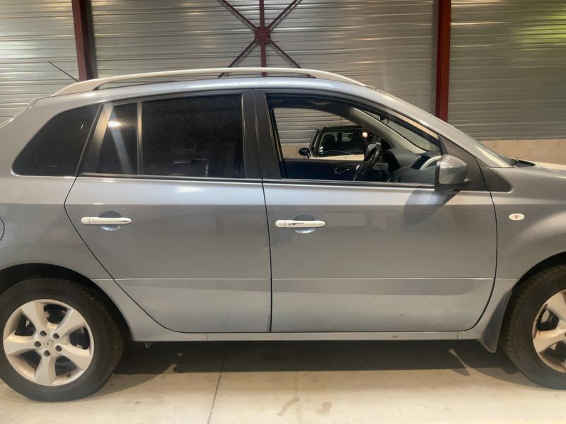 Renault Koleos 2.0 dCi Luxe — zdjęcie 7