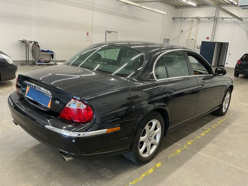 Jaguar S-TYPE 3.0 V6 Executive — zdjęcie 2