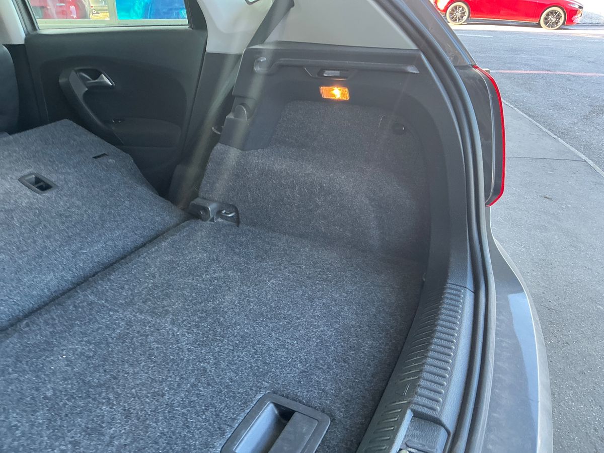 Volkswagen Polo 2013 — photo 46