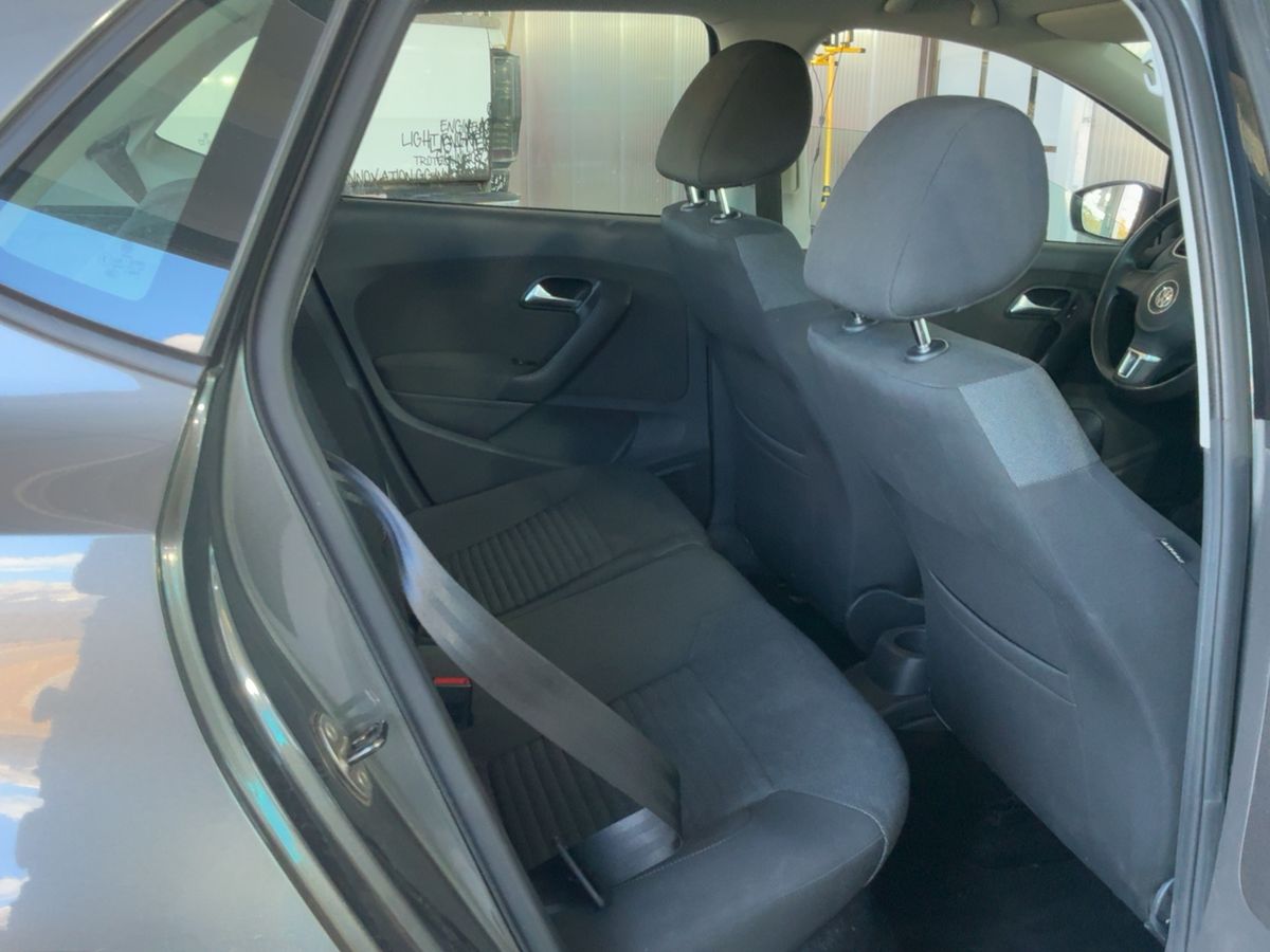 Volkswagen Polo 2013 — photo 21