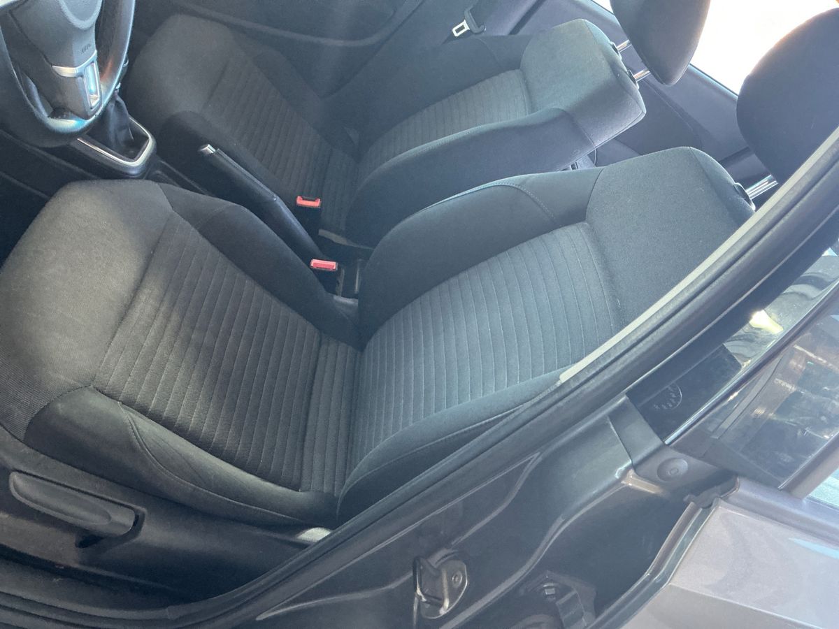 Volkswagen Polo 2013 — photo 42
