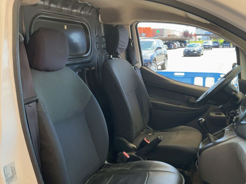 Nissan NV200 Evalia 1.5 dCi NV200 Furgón Basic — zdjęcie 11