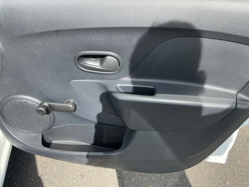 Dacia Sandero 1.0 2017 – снимка 26