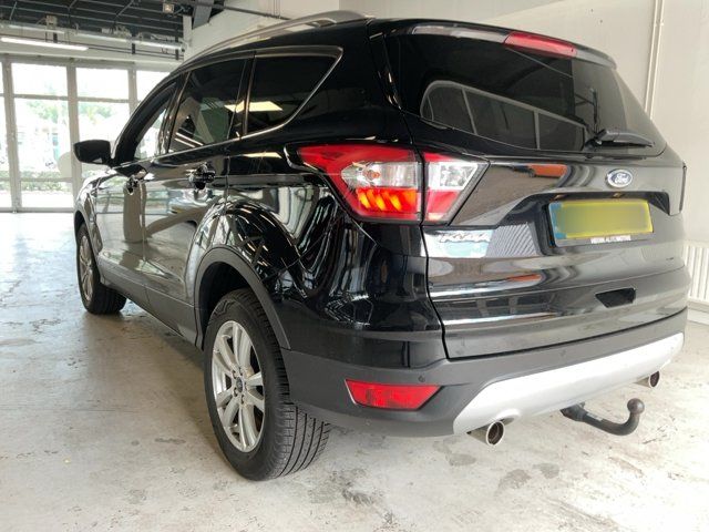 Ford Kuga 1.5 EcoBoost Cool&Connect — zdjęcie 3