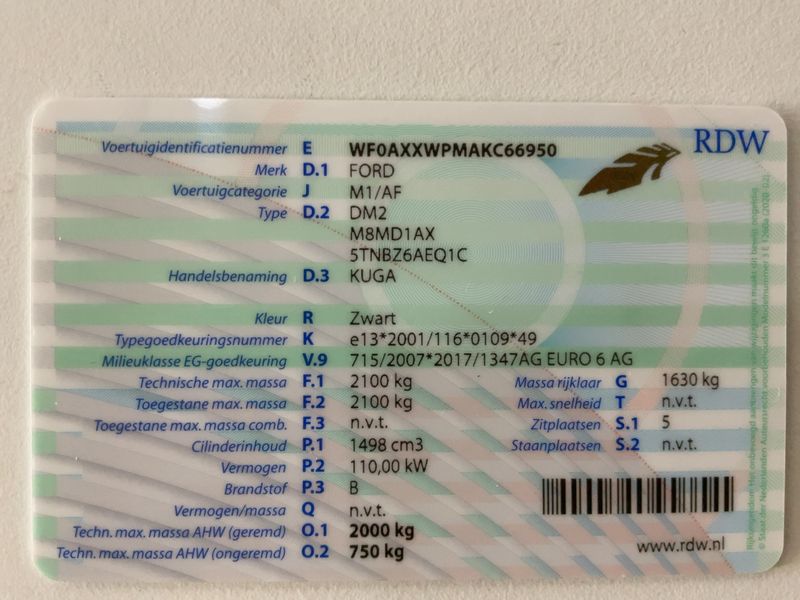 Ford Kuga 1.5 EcoBoost Cool&Connect — zdjęcie 15