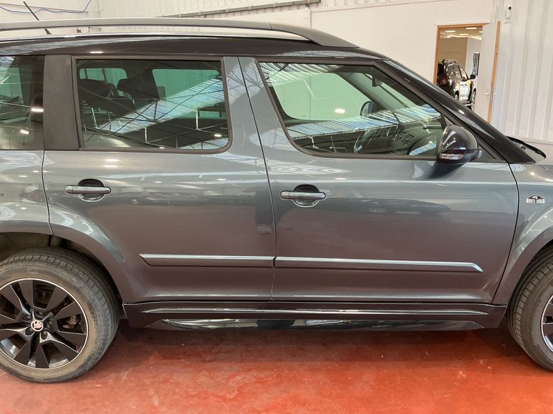 Skoda Yeti 2.0 TDI Monte Carlo — zdjęcie 7