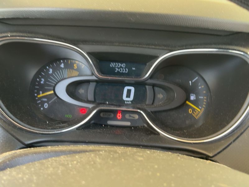 Renault Captur 1.5 dCi Energy Intens — zdjęcie 13