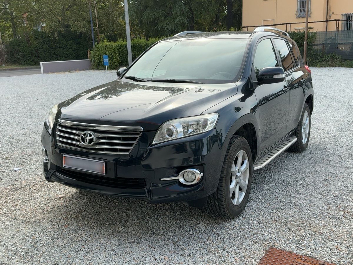 Toyota RAV 2011