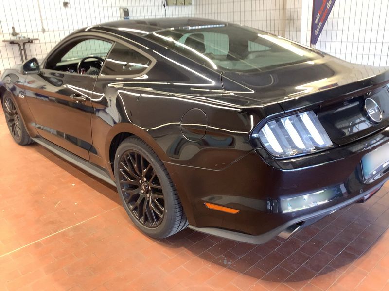 Ford Mustang 5.0 Ti-VCT V8 GT — zdjęcie 3