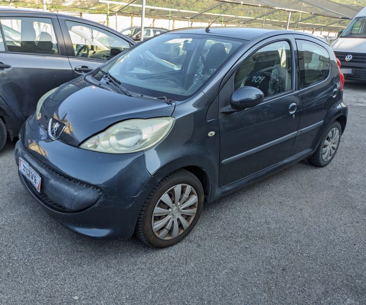 Peugeot 107 1.0 Plasir