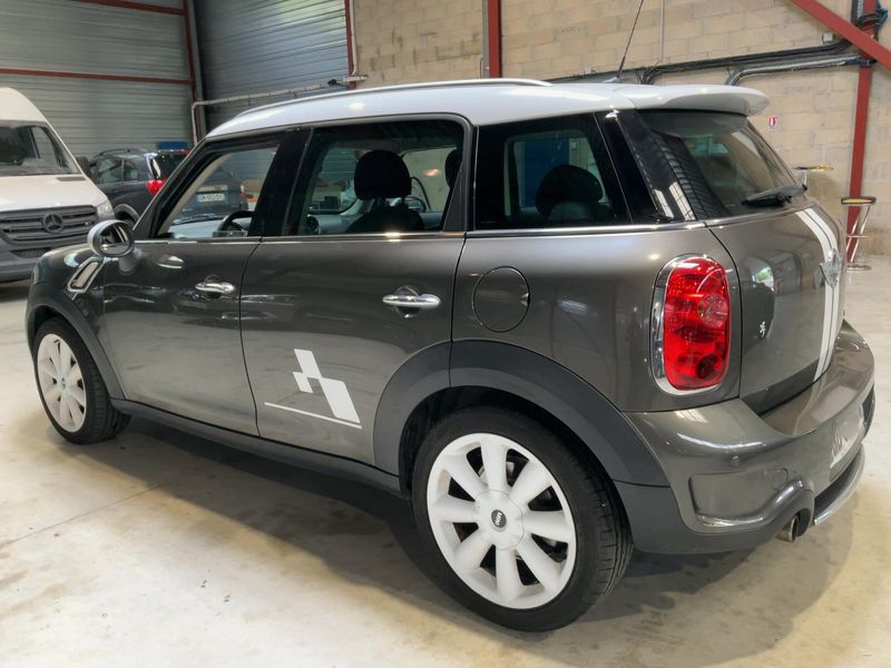 MINI Countryman Cooper S — zdjęcie 3