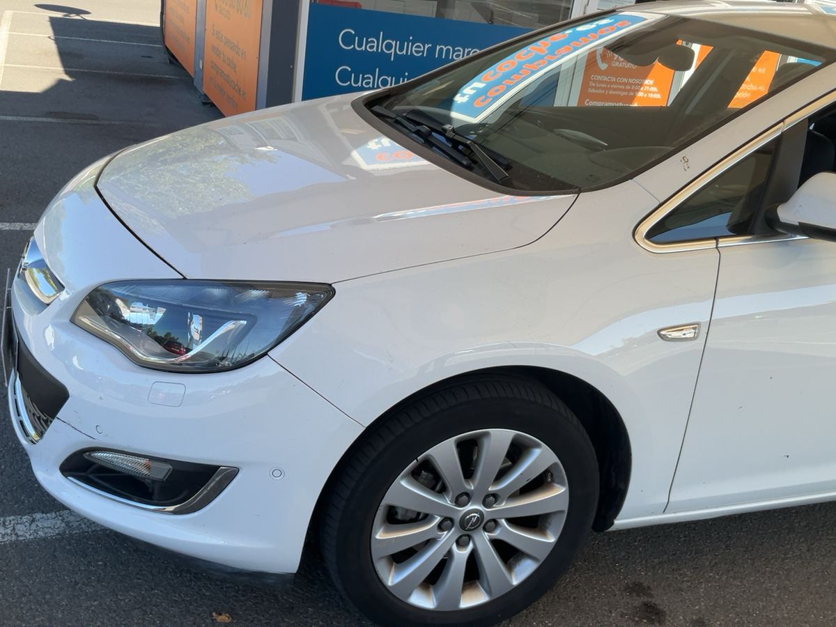 Opel Astra 1.6 CDTI DPF Excellence