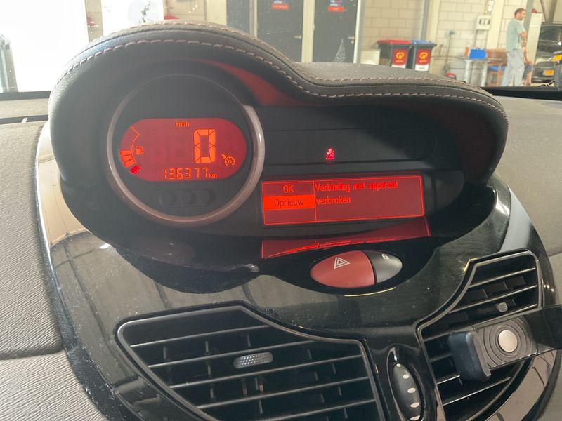 Renault Twingo 1.2 Miss Sixty — zdjęcie 4