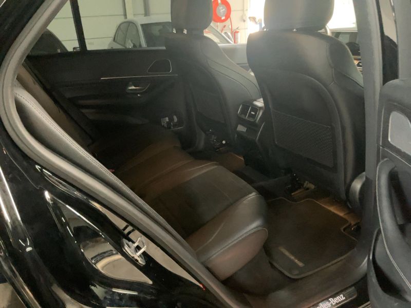Mercedes-Benz GLE-Klasse GLE 350 de 4Matic AMG Line — zdjęcie 14