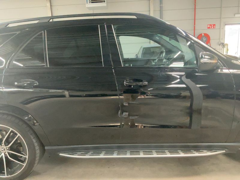 Mercedes-Benz GLE-Klasse GLE 350 de 4Matic AMG Line — zdjęcie 7